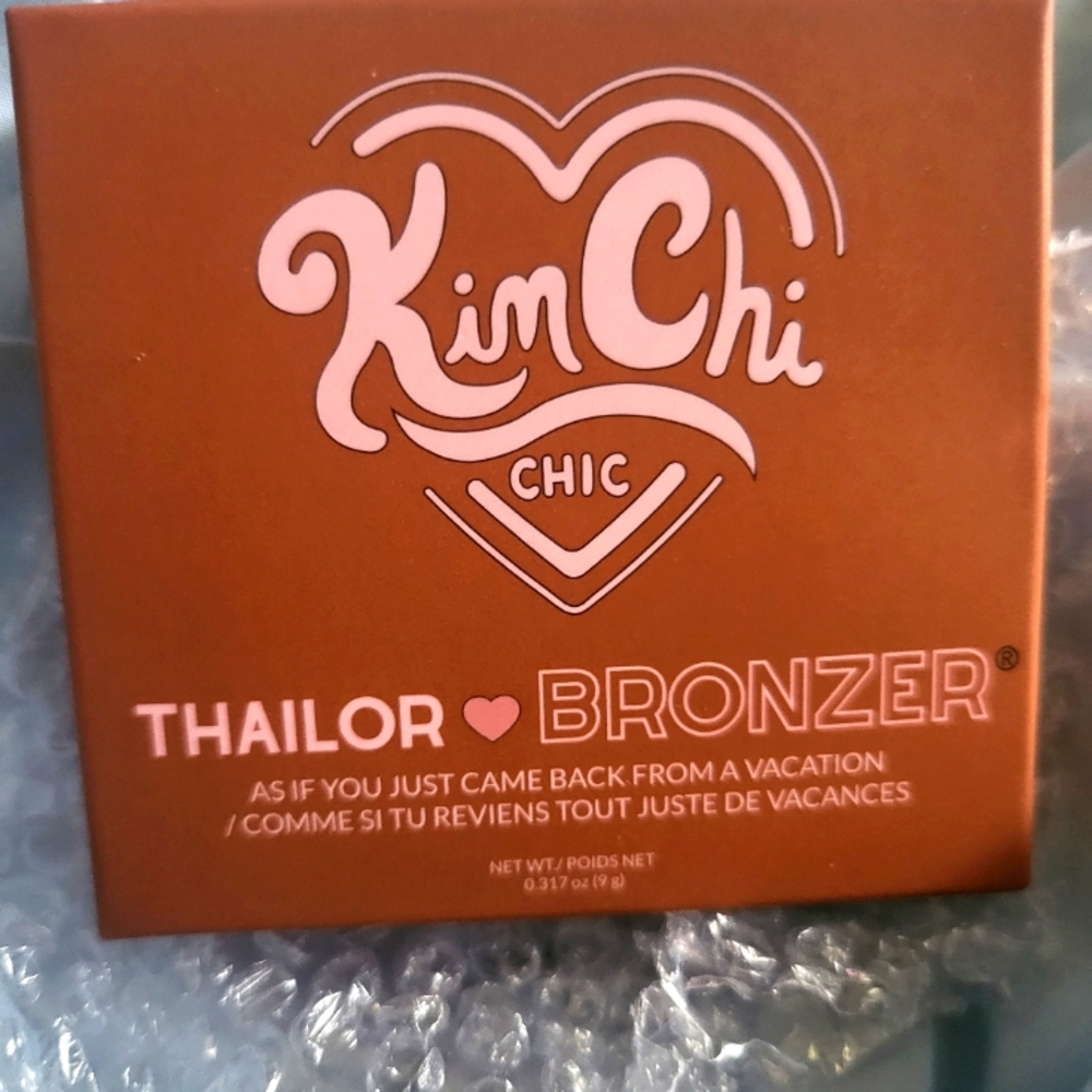 BNIB KIM CHI CHIC Thailor Bronzer I Went To Malibu Vacation Tan Bronzage…